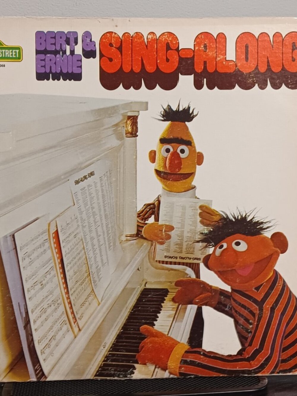 Sesame Street - Bert & Ernie Sing Along - Circa 1975